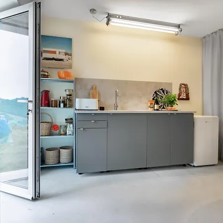 Arty Studio In A Farm House Holiday home